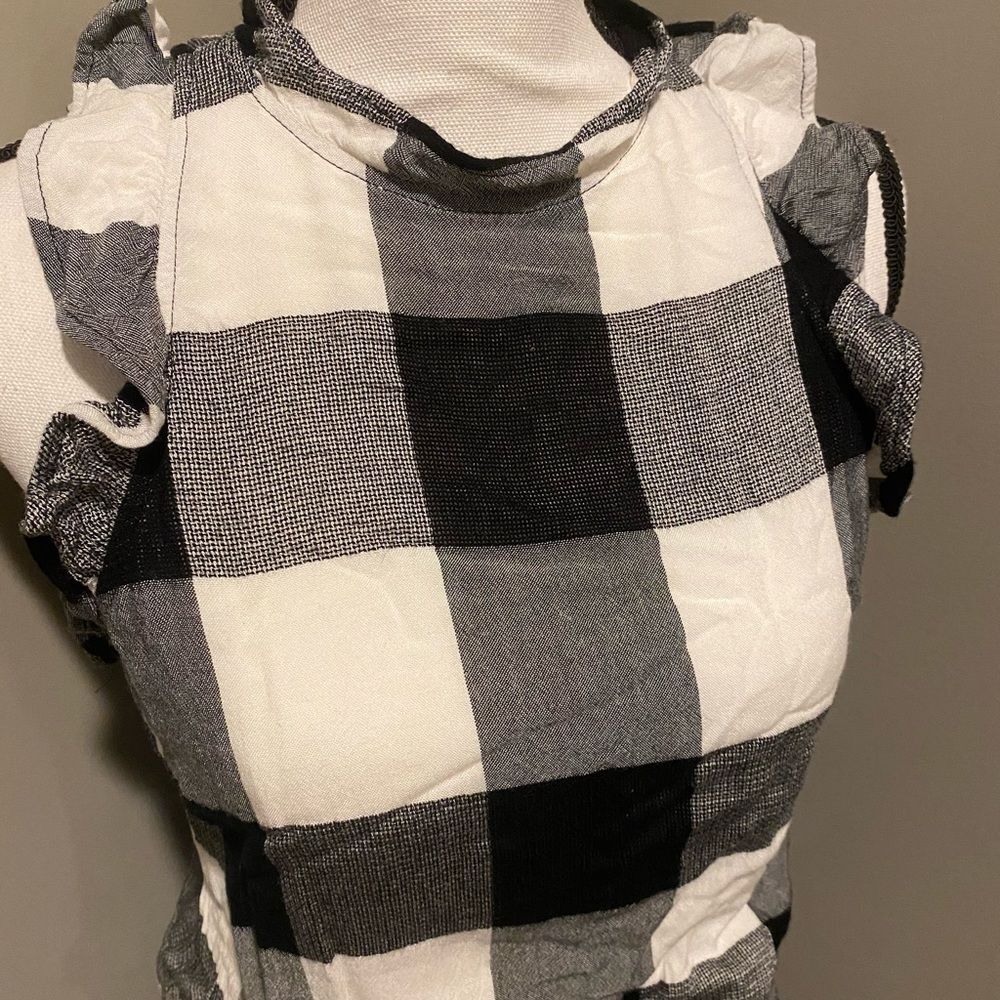 Anthropologie Cloth & Stone checkered gingham romper - Picture 5 of 15